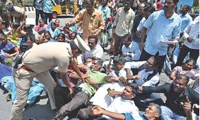 நிறைவேறாத வாக்குறுதிகள்.. திமுக அரசின் மேல் கோபத்தில் ஆசிரியர்கள் !